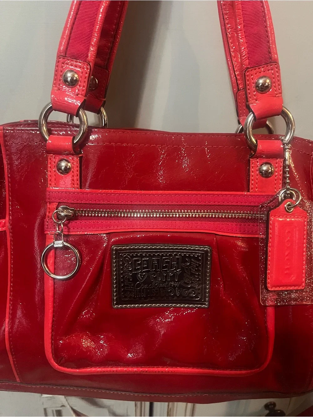 Coach  Patent leather poppy Shoulder Tote Bag.